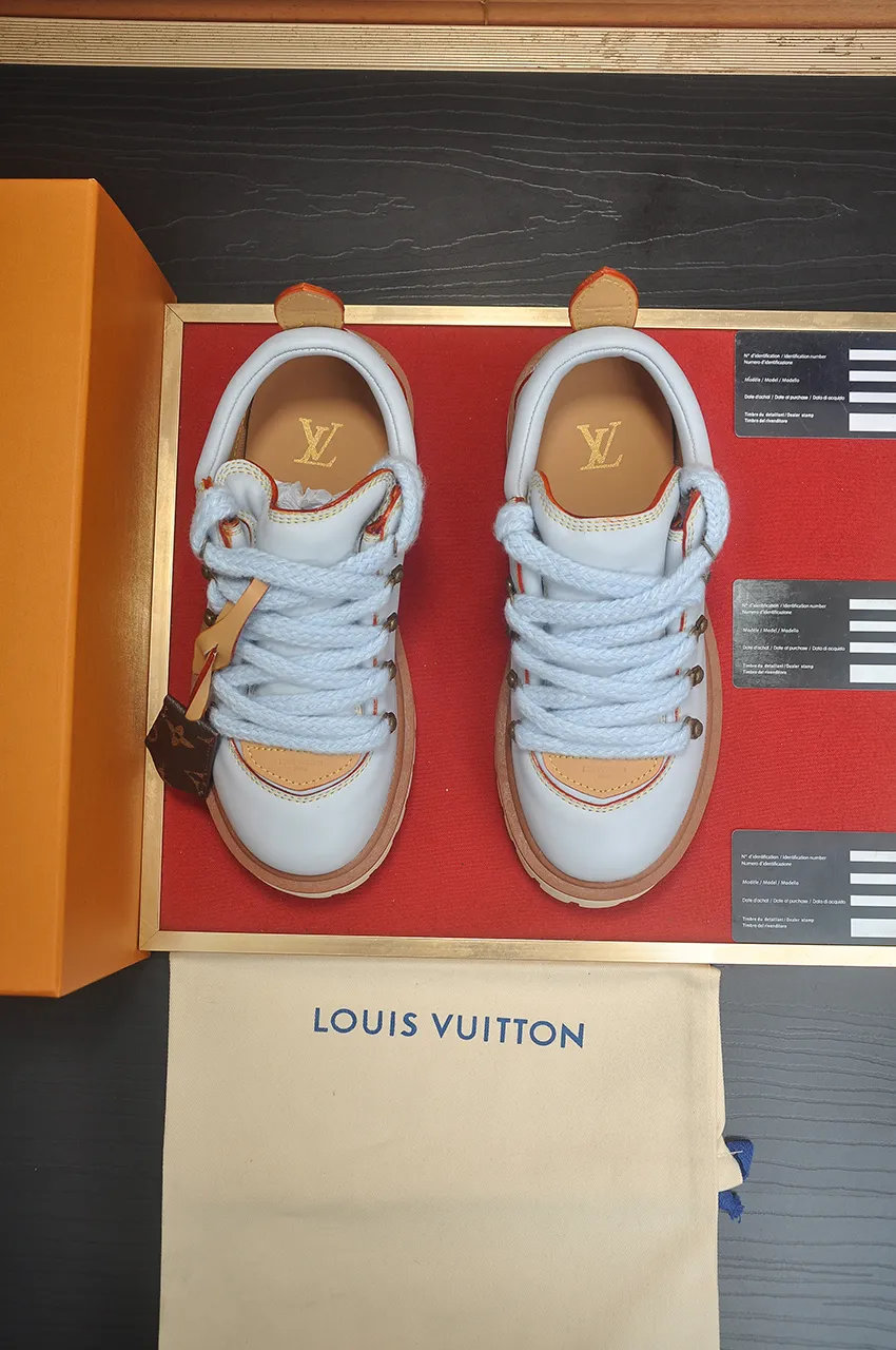 Men's shoes 💰660💶 LV Louis Vuitton 2025 autumn and winter new couple's new style, the original version is developed one to one, retro fashion, handsome and cool mountaineering derby shoes are out of stock 👍 💎 Material: imported first-layer cowhide 💎 Lining: imported lambskin 💎 Outsole: original molded TR non-slip sole 💎 Bottom height: 3.5cm 💎 Shoe size: 35-45 for both men and women